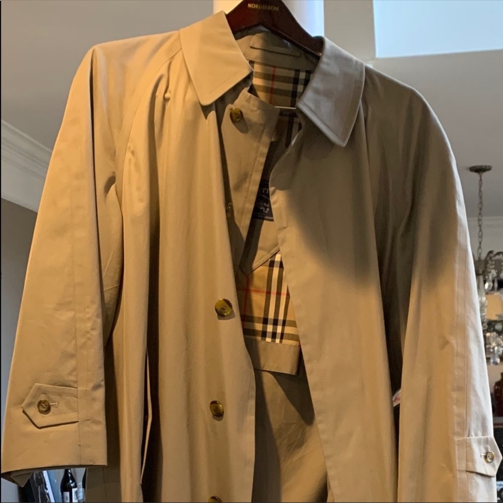 Men’s Burberry Trench Coat - Picture 2 of 5